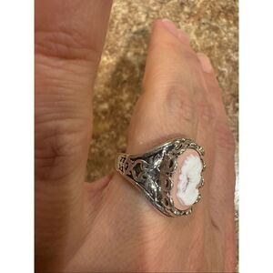 Woman’s vintage style cameo ring size 7